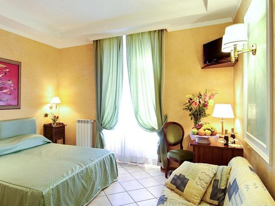 Montreal Hotel 3*
